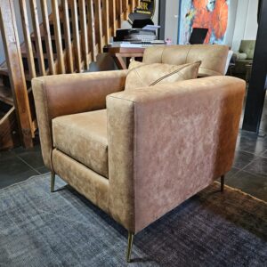 POLTRONA MODELO FRUTILLAR CUERO BONDED